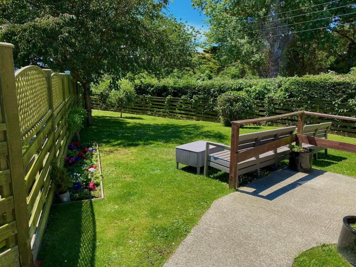 Golden Acre Jurassic Coastal Lodges ,Eype Bridport Bagian luar foto