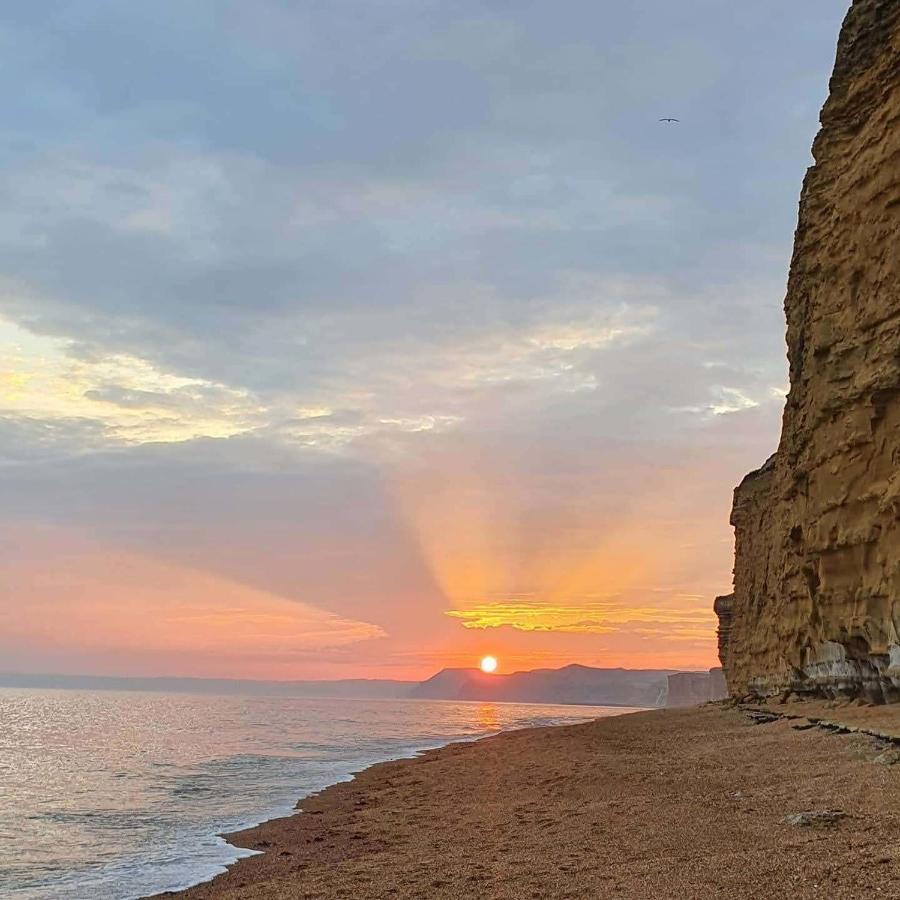 Golden Acre Jurassic Coastal Lodges ,Eype Bridport Bagian luar foto