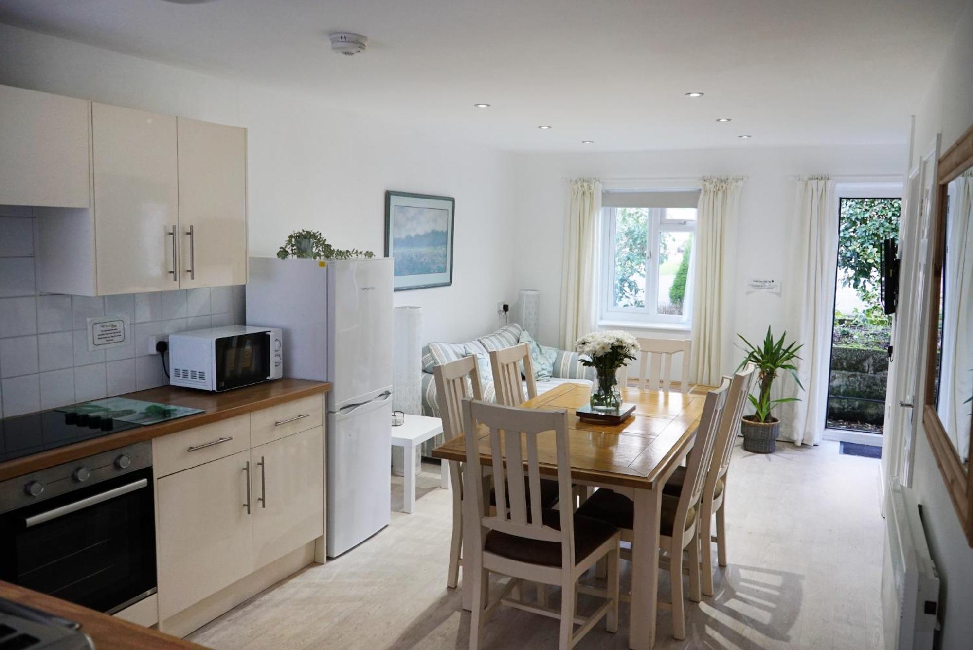 Golden Acre Jurassic Coastal Lodges ,Eype Bridport Bagian luar foto